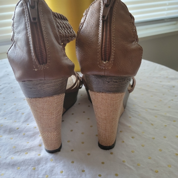 BUCCO CAPENSIS open toe wedge sandals - Picture 6 of 7